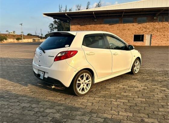 Mazda Demio 2009 1.5 Recém importado de Durban