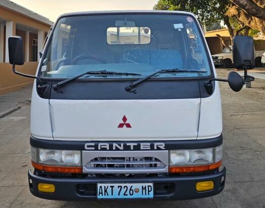 Mitsubishi Canter Diesel Automática 1.5 Toneladas