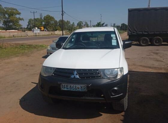 Mitsubishi Triton 2.5cc Manual