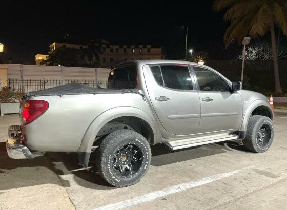 MITSUBISHI TRITON L200 SPORTERO | MOTOR 2.5 DIESEL | AUTOMÁTICO 4X4