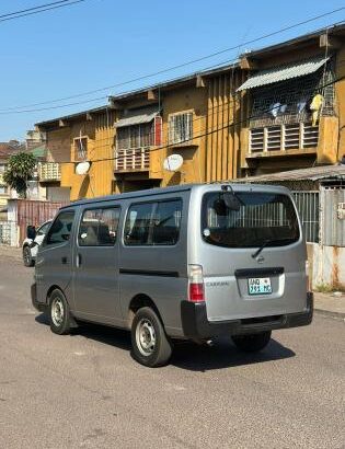 Nissan CARAVAN 2003 2.4cc Gasolina