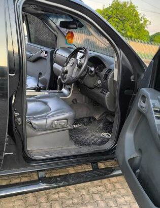 Nissan Navara 2.5 Diesel