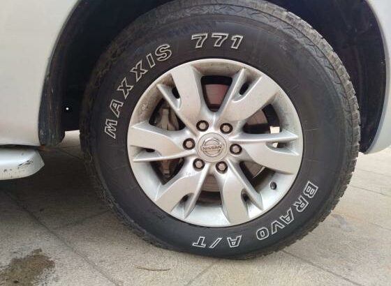 Nissan Patrol V6 2015 2.800.000,00Mt