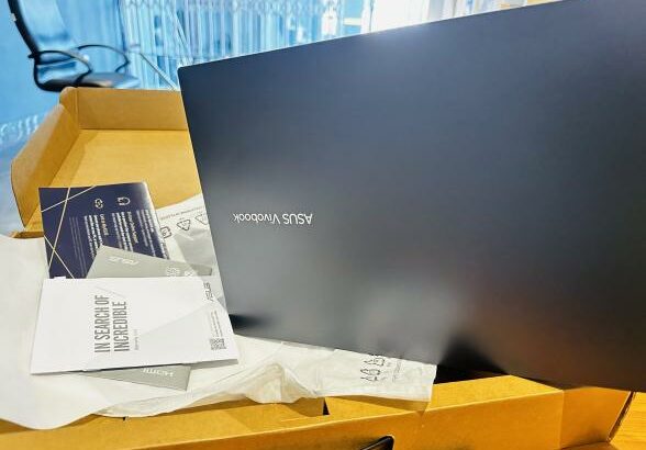 Novo na Caixa e com garantia aberto apenas para efeitos de verificação  Asus VivoBook X1502z Notebook PC  Intel core i3-1220P 12 TH Gen  8GB DDR4 SDRA