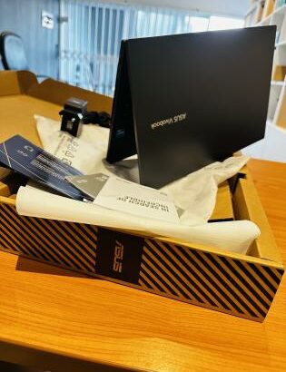 Novo na Caixa e com garantia aberto apenas para efeitos de verificação  Asus VivoBook X1502z Notebook PC  Intel core i3-1220P 12 TH Gen  8GB DDR4 SDRA