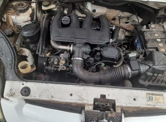 PEUGEOT PARTNER_2004_1.9 DIESEL_AVARIADO_NA COMPRA, OFERTA DE ACESSORIOS