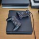 PlayStation 4 Slim 500GB 2 joys