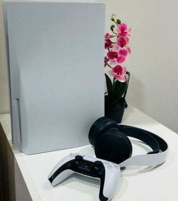 PS5 CD 825GB SSD 1 Joy  e Headphone