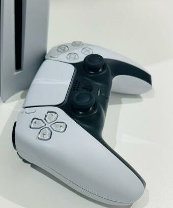 PS5 CD 825GB SSD 1 Joy  e Headphone