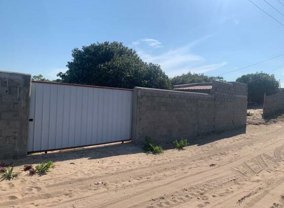 Terreno em Macaneta 816m2 com T0