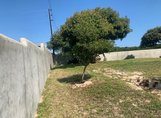 Terreno em Macaneta 816m2 com T1