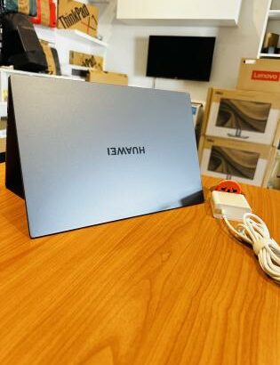 🔥Top de Gama🔥 *✨Exclusivo & Executivo* *✨Huawei MateBook 2023* *✨Core i7 12th Gen 16 CPUs* *✨16GB RAM & 512GB SSD*  Huawei MateBook, *12th Gen Intel