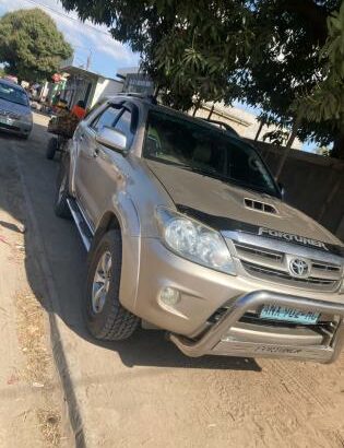 Toyota Fortuner 3.0 Turbo Diesel D4D 4X4