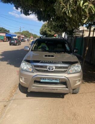 Toyota Fortuner 3.0 Turbo Diesel D4D 4X4