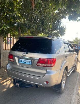 Toyota Fortuner 3.0 Turbo Diesel D4D 4X4