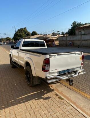 Toyota Hilux 2013 3.0 Diesel D4D 4X4 Cabine Simples