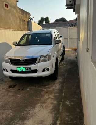Toyota Hilux Raider 2013 Cabine Dupla Recém importado