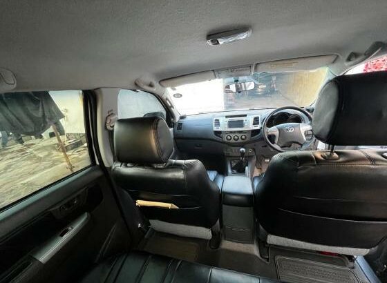 Toyota Hilux Raider 2013 Cabine Dupla Recém importado