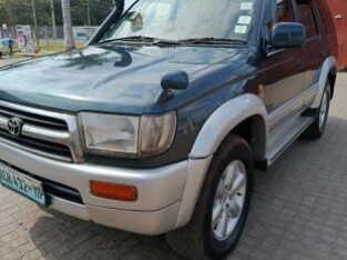Toyota Hilux Surf 2.7 4X4