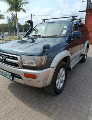 Toyota Hilux Surf 2.7 4X4