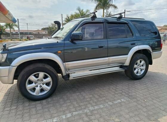 Toyota Hilux Surf 2.7 4X4