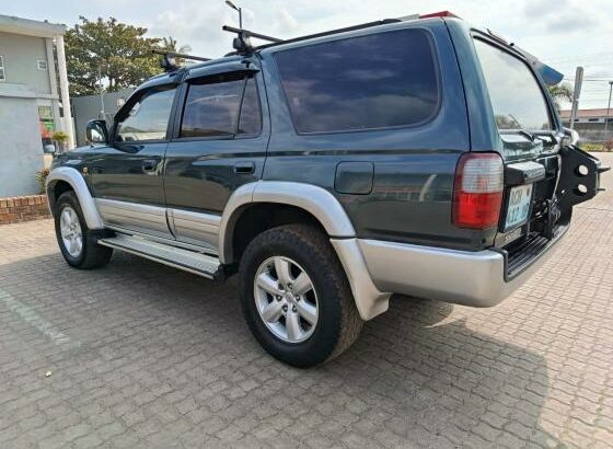 Toyota Hilux Surf 2.7 4X4