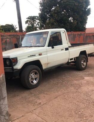 Toyota Land Cruiser HZ Diesel Manual 4X4(XaiXai)