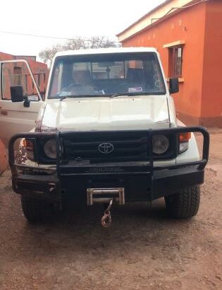 Toyota Land Cruiser HZ Diesel Manual 4X4(XaiXai)