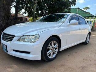Toyota Mark X 2008/9 2.5