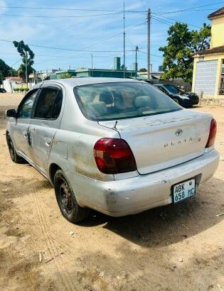 TOYOTA PLATZ 1.5cc AT 5Lug GASOLINA MY2000