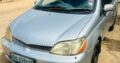 TOYOTA PLATZ 1.5cc AT 5Lug GASOLINA MY2000