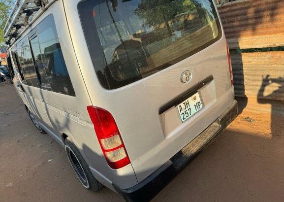 Toyota Quantam 1kd Diesel Manual 15 lugares