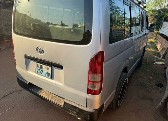 Toyota Quantam 1kd Diesel Manual 15 lugares