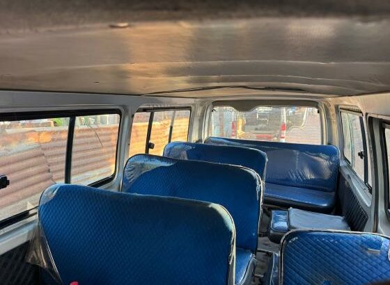 Toyota Quantam 1kd Diesel Manual 15 lugares