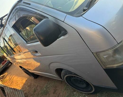 Toyota Quantam 1kd Diesel Manual 15 lugares