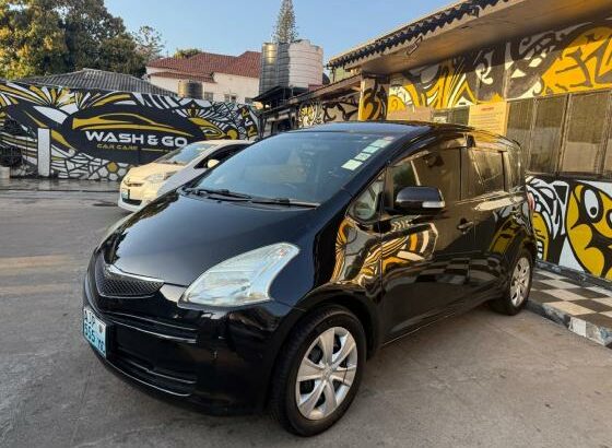 Toyota Ractis 2008 1.5cc