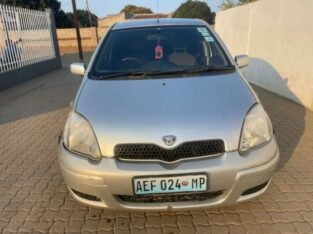 *Toyota vitz Lágrima* Motor 1.3 Start Chaves  Interior clean  Motor super seco Ac/ on  Pneus bons  Seguros pagos  Inspeção em dia  Tudo clean/Carro mu