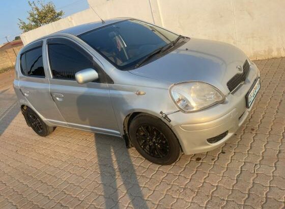 *Toyota vitz Lágrima* Motor 1.3 Start Chaves  Interior clean  Motor super seco Ac/ on  Pneus bons  Seguros pagos  Inspeção em dia  Tudo clean/Carro mu