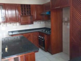 Arrendo Apartamento T3 Suíte MalhanGaLene Karl Max 3°andar Estacionamento