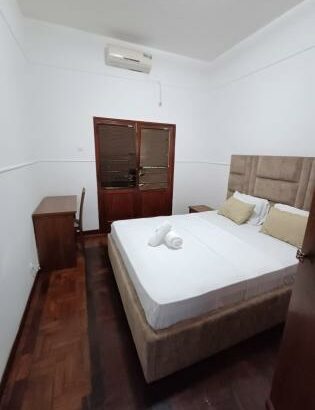 Arrendo Apartamento T1 Mobilado 1°andar com Estacionamento