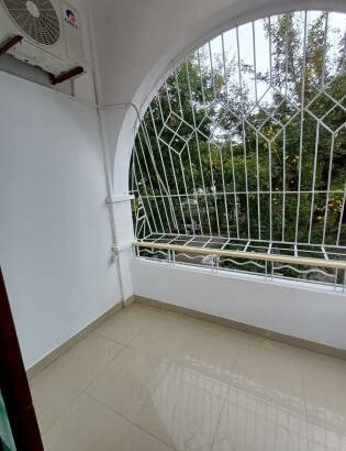 Arrendo Apartamento T1 Mobilado 1°andar com Estacionamento