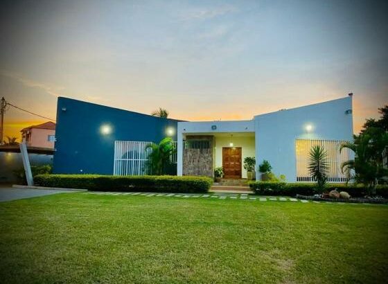 Vendo Moradia T3+1 no Belo Horizonte (Rua do Pave) Campoane com piscina