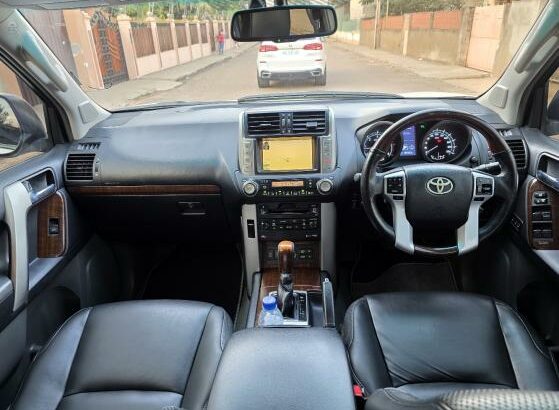 Toyota Land Cruiser Prado VX 2012 Recém importado