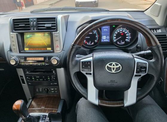 Toyota Land Cruiser Prado VX 2012 Recém importado