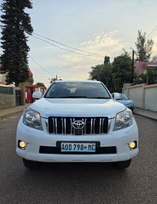Toyota Land Cruiser Prado VX 2012 Recém importado
