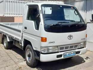 Toyota | Hiace | 3L | 4WD | Recém-importada 🎁