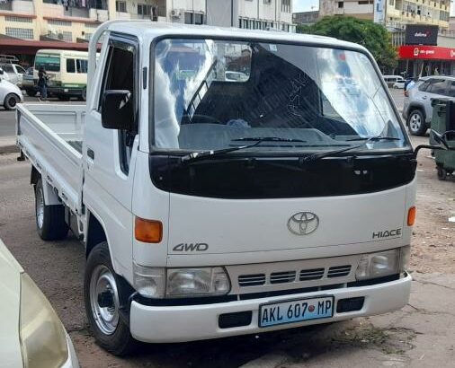 Toyota | Hiace | 3L | 4WD | Recém-importada 🎁