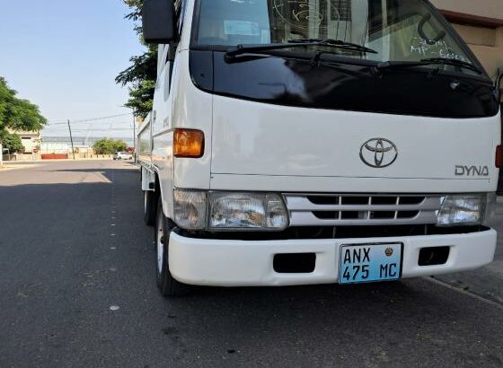Toyota | Dyna | 3L | 1500kg | Recém-importada