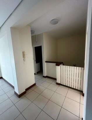 Arrenda-se moradia duplex T4 na Sommerchield