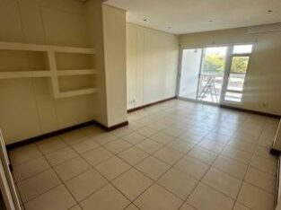 Arrenda-se moradia duplex T4 na Sommerchield